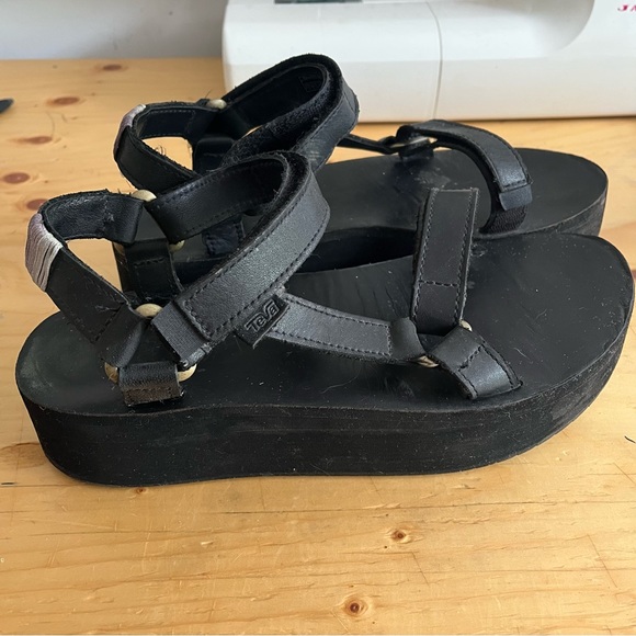 Teva leather universal flatform sandals - Picture 1 of 5